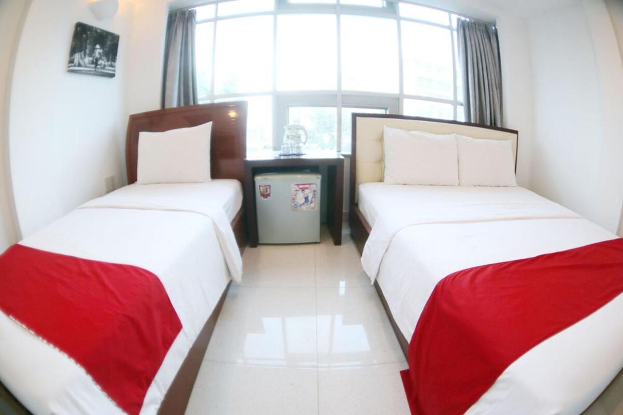 Hotel Nu - 18 Bui Vien Walkstreet *